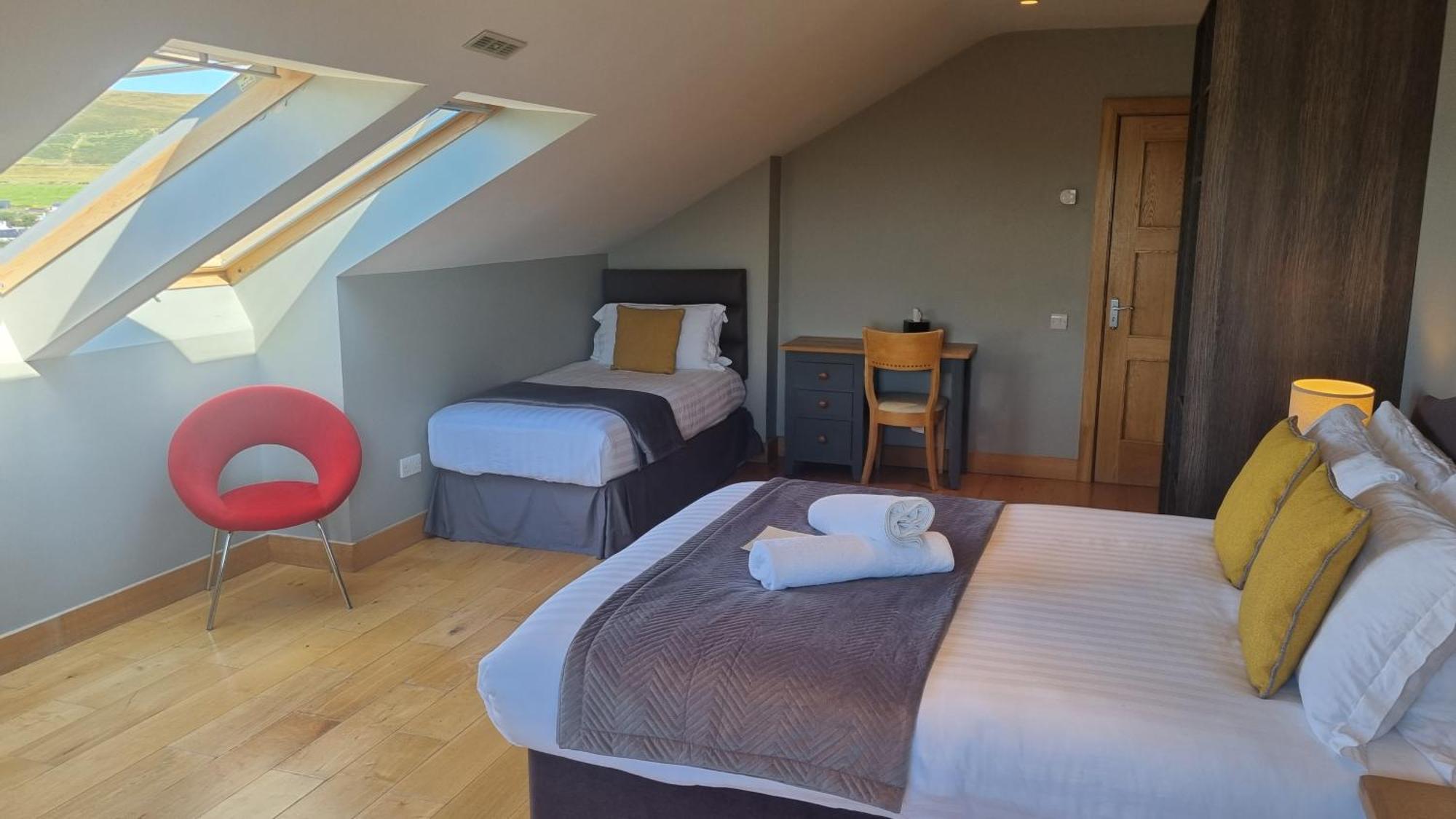 Hotel Fab View Dingle Zimmer foto