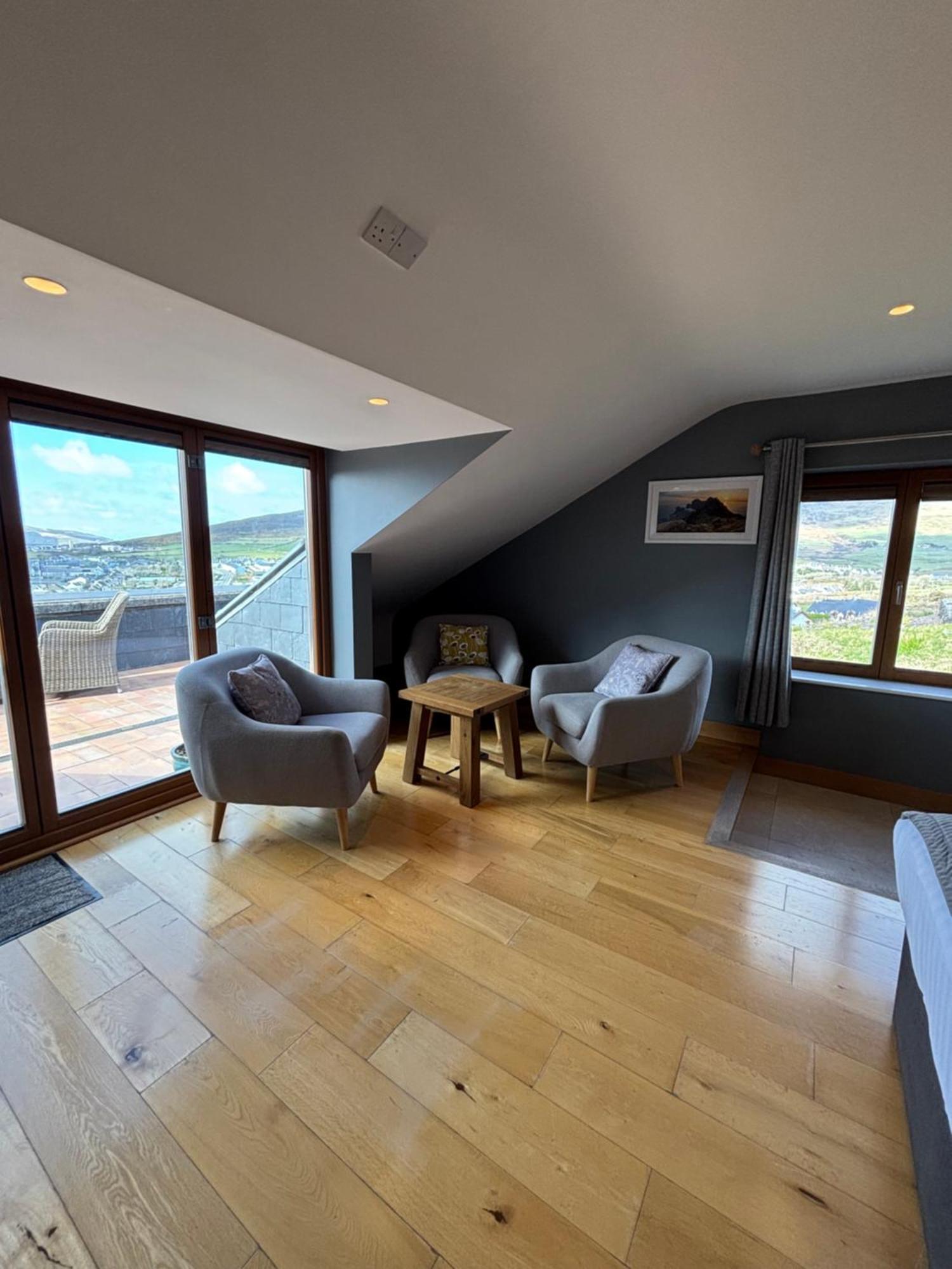 Hotel Fab View Dingle Exterior foto